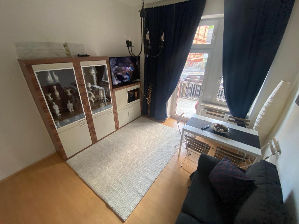 Apartment Ruhige Gemütliche Altbau In Zentraler Lage Wiesbaden