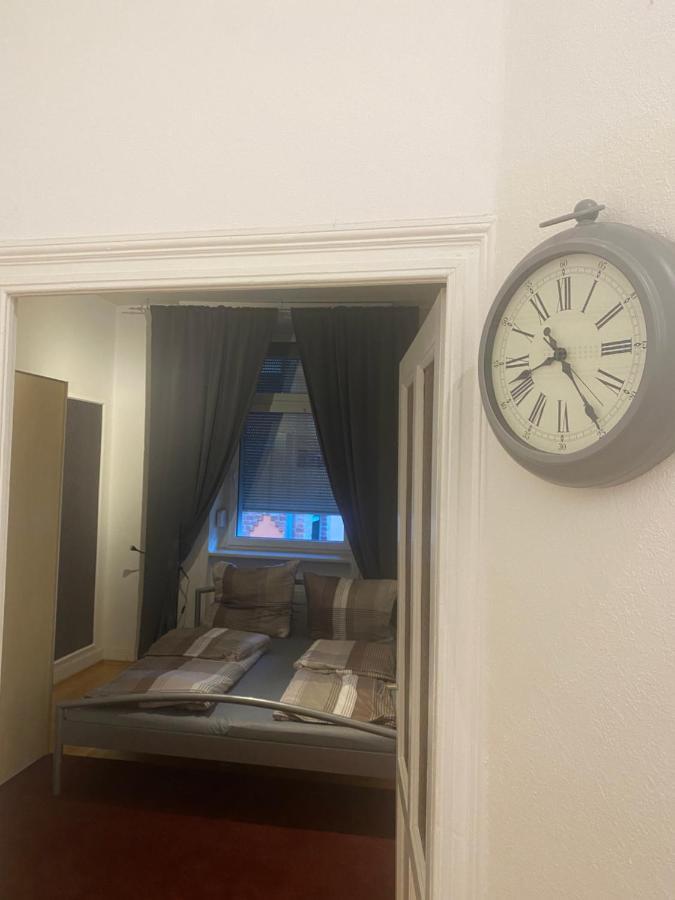 Ruhige Gemütliche Altbau In Zentraler Lage Apartment *