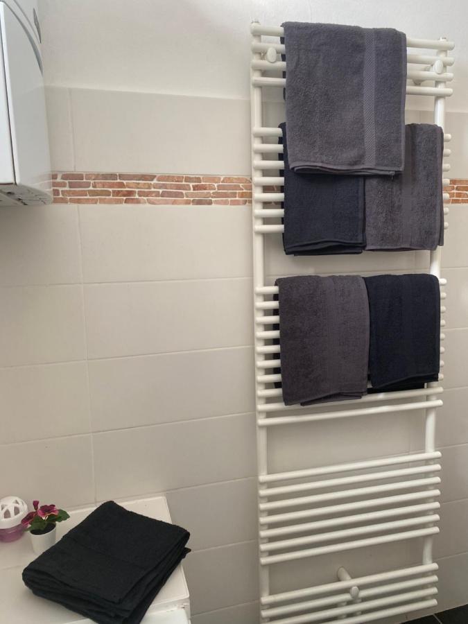 Apartment Ruhige Gemütliche Altbau In Zentraler Lage *