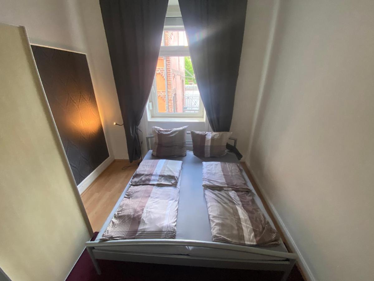 Ruhige Gemütliche Altbau In Zentraler Lage Apartment *