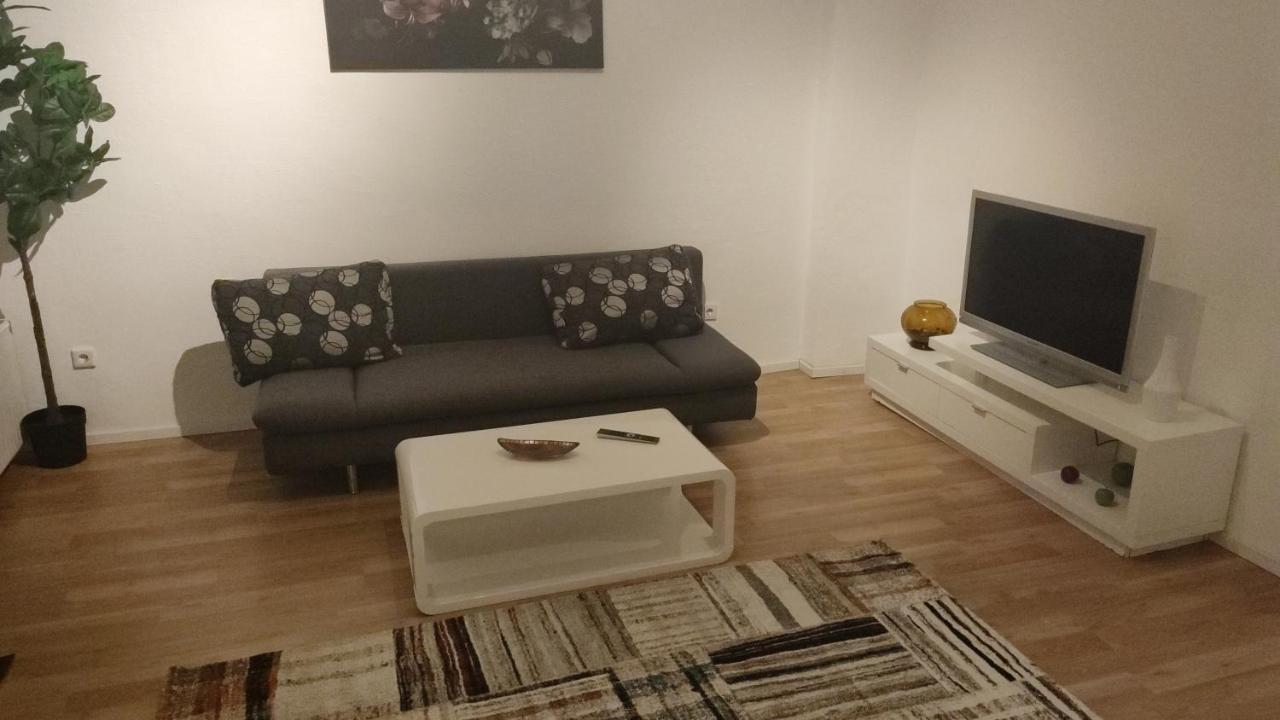 Apartment Ruhige Gemütliche Altbau In Zentraler Lage Wiesbaden